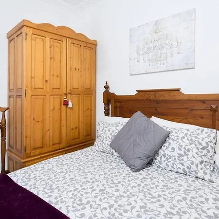 3 Bedrooms House With Sea View And Furnished Terrace At 4 Km Away From The בית נופש ארפו