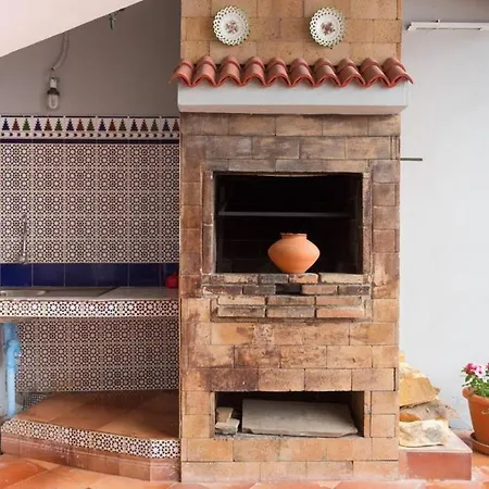 3 Bedrooms House With Sea View And Furnished Terrace At 4 Km Away From The Hébergement de vacances